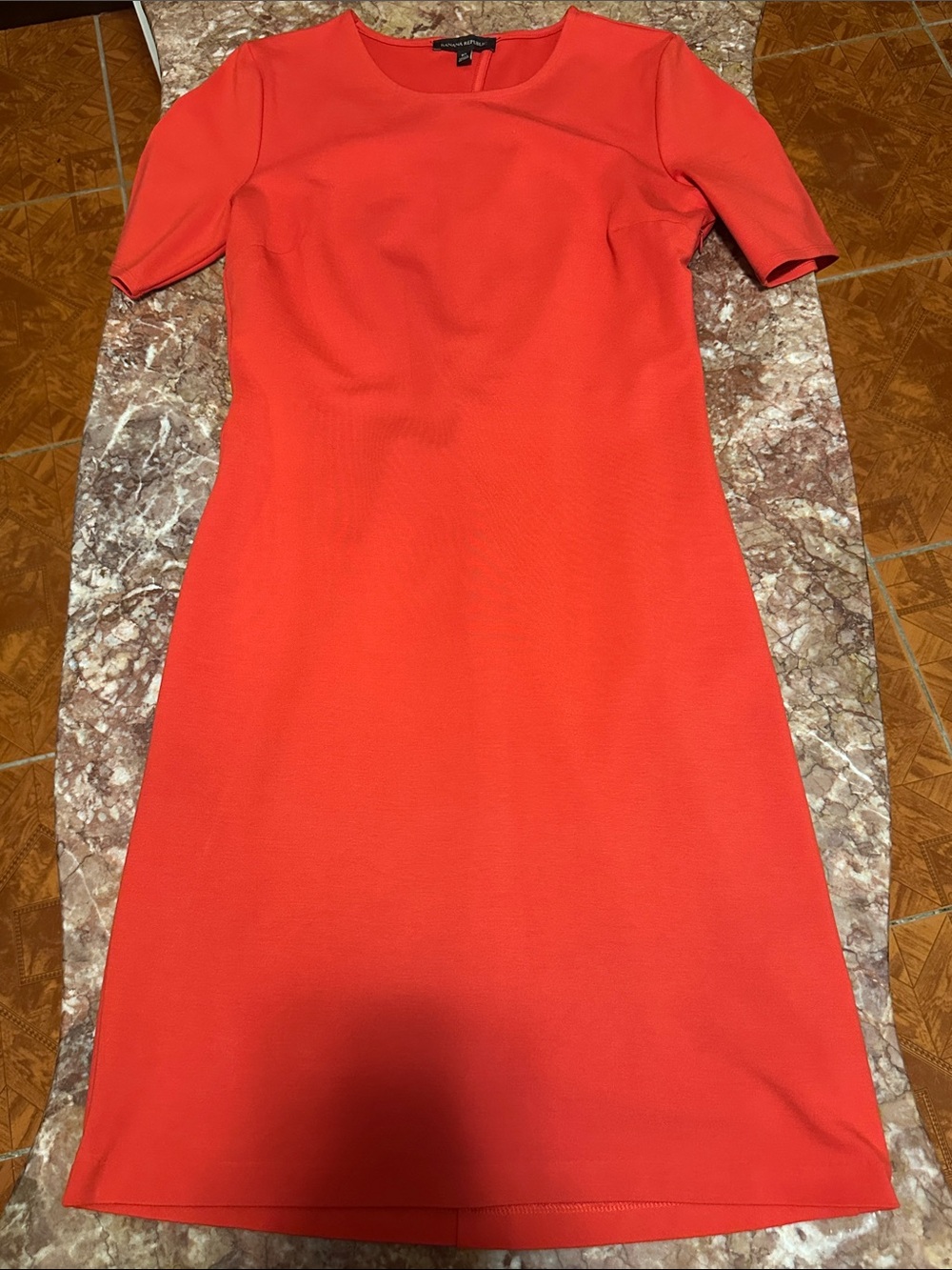 Banana Republic Coral-Red Short Sleeve Sheath Dress